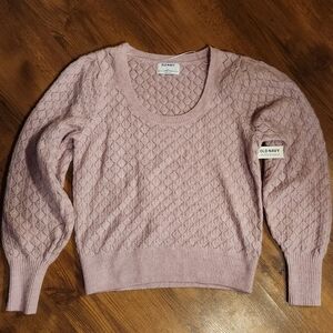 Old Navy Women's Lilac Scoop Neck Sweater